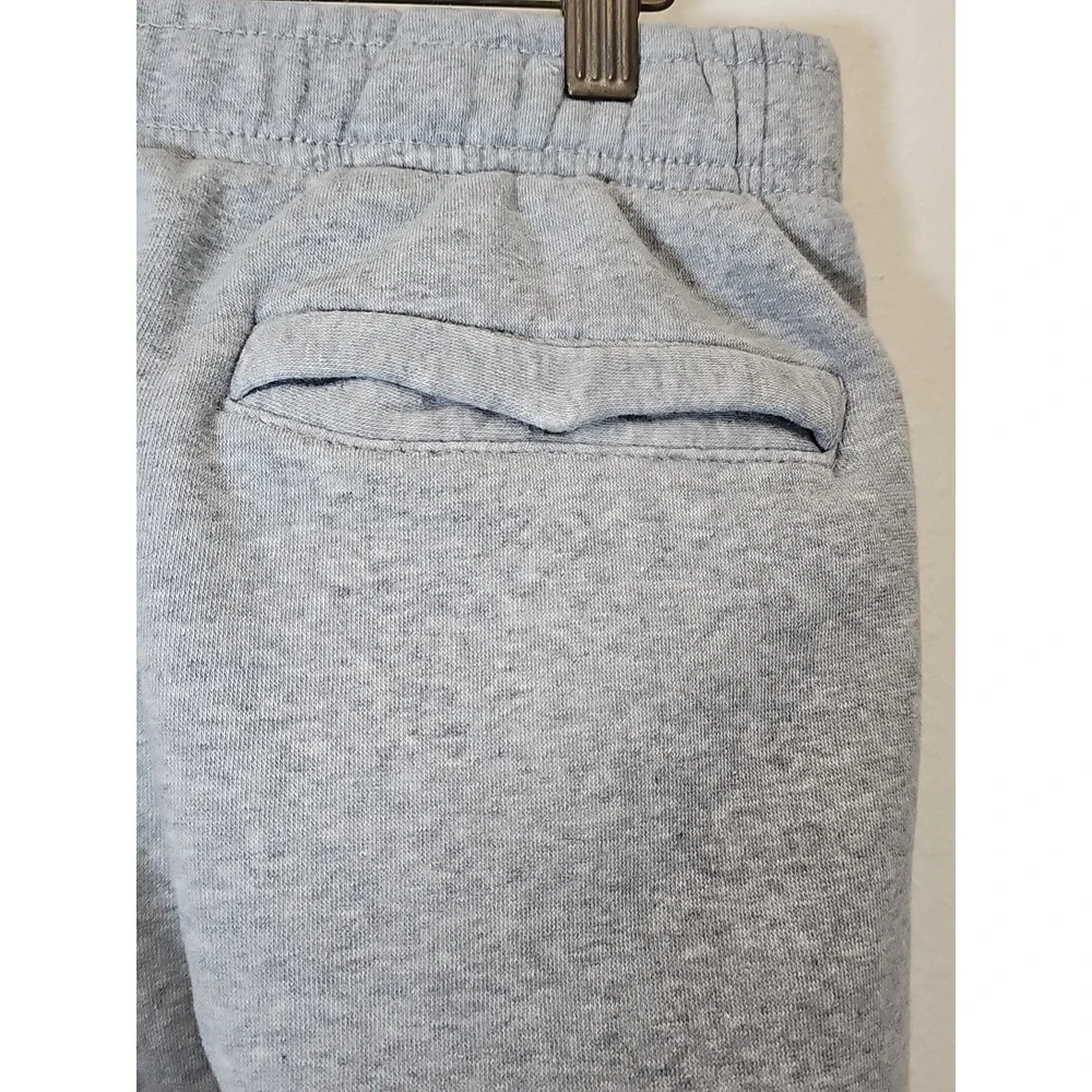 Nike Men's Sportswear Club‎ Fleece Tapered Joggers Pants Gray Size M